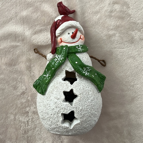 iessentials Rechargeable Wireless Holiday Speaker with Ambient Lighting - Picture 7 of 9